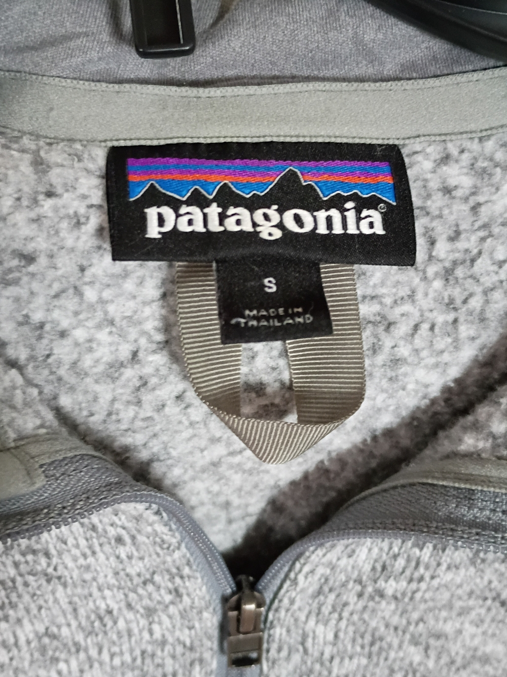 Patagonia Women's Gray Half-Zip Fleece Pullover - Picture 4 of 5